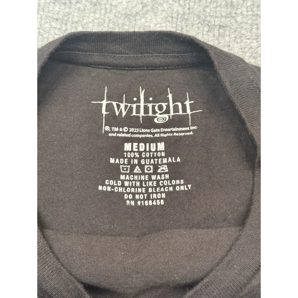 Twilight T-Shirt Edward Bella Black Size‎ Medium Short Sleeve Movie Promo Tee